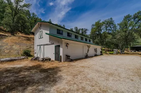 Exterior - 8531 Sheep Ranch Rd, Mountain Ranch, CA 95246 photo 2 of 12