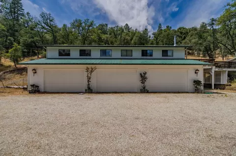 8531 Sheep Ranch Rd, Mountain Ranch, CA 95246