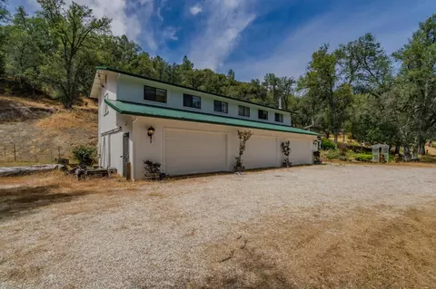 Exterior - 8531 Sheep Ranch Rd, Mountain Ranch, CA 95246 photo 11 of 12
