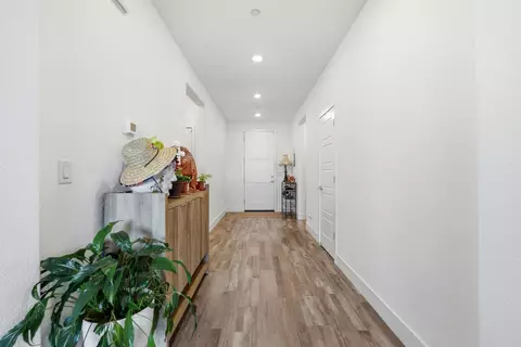 Entry Way - 658 Nathaniel Ave, Galt, CA 95632 photo 1 of 8