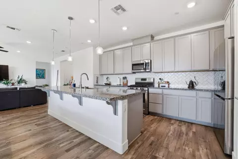 Kitchen - 658 Nathaniel Ave, Galt, CA 95632 photo 4 of 4