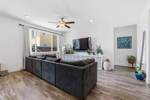 Entry Way - 658 Nathaniel Ave, Galt, CA 95632 photo 5 of 8
