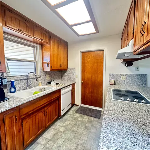 Kitchen - 1633 Walnut, Escalon, CA 95320 photo 1 of 2
