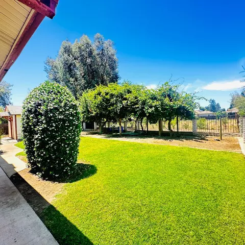 Exterior - 1633 Walnut, Escalon, CA 95320 photo 5 of 11