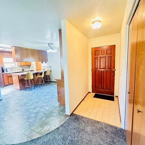Entry Way - 1633 Walnut, Escalon, CA 95320 photo 1 of 4