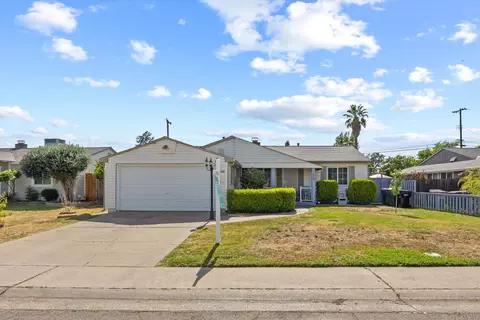 4965 I Pkwy, Sacramento, CA 95823