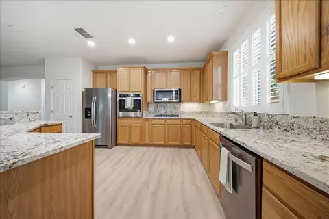 1358 Table Mountain Dr, Plumas Lake, CA 95961 photo 7
