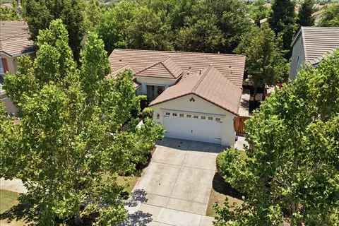 1358 Table Mountain Dr, Plumas Lake, CA 95961 photo 1