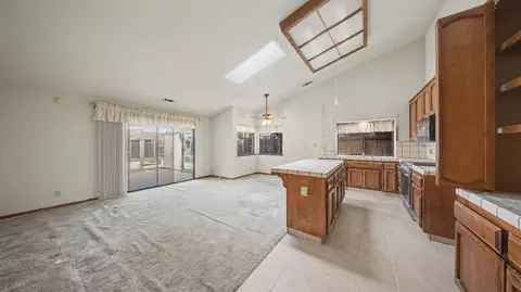 Living - 2701 Twin Oak Ln, Modesto, CA 95355 photo 6 of 9