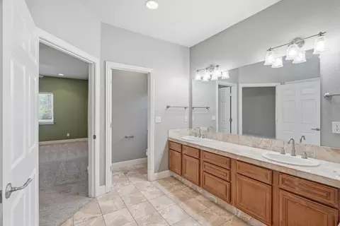Entry Way - 10587 Ridgecrest Dr, Jackson, CA 95642 photo 3 of 5