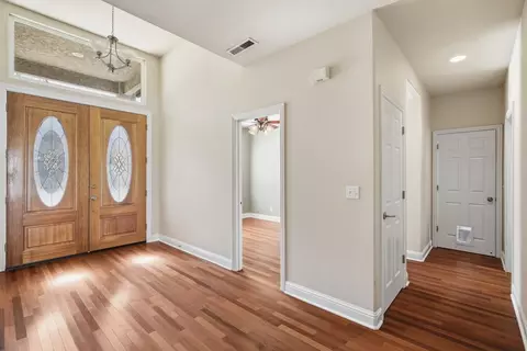 Entry Way - 10587 Ridgecrest Dr, Jackson, CA 95642 photo 2 of 5