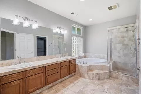 Bath - 10587 Ridgecrest Dr, Jackson, CA 95642 photo 1 of 3