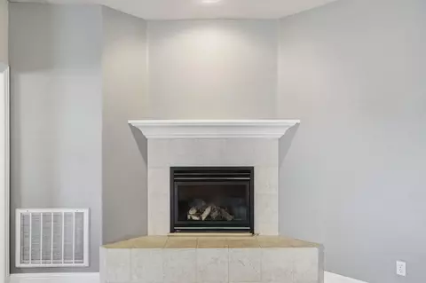 Living - 10587 Ridgecrest Dr, Jackson, CA 95642 photo 6 of 6