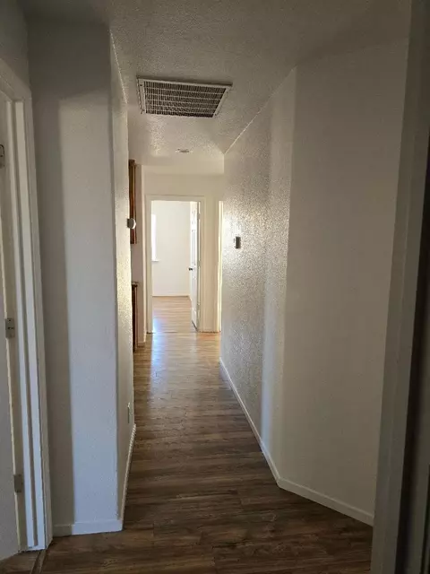 Entry Way - 29124 Rio Verde Dr, Gustine, CA 95322 photo 5 of 6