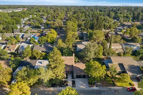 View/Area - 132 Huerta Pl, Davis, CA 95616 photo 1 of 2