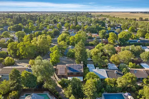 View/Area - 132 Huerta Pl, Davis, CA 95616 photo 2 of 2
