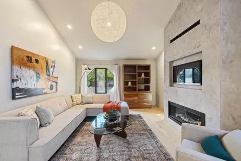 Living - 132 Huerta Pl, Davis, CA 95616 photo 2 of 5