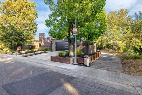 Exterior - 132 Huerta Pl, Davis, CA 95616 photo 14 of 15