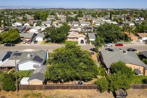 View/Area - 2373 Wolf St, Merced, CA 95348 photo 2 of 2