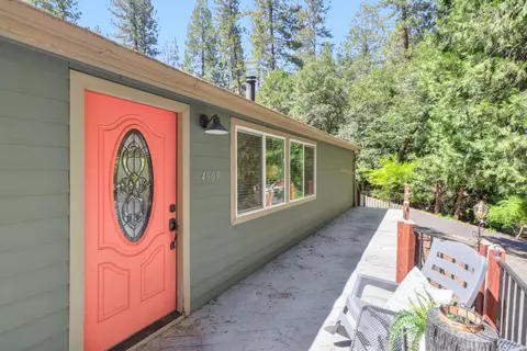 Exterior - 4909 Clear Creek Rd, Placerville, CA 95667 photo 2 of 26