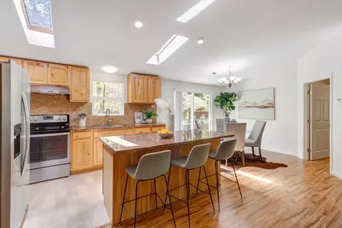 Kitchen - 4909 Clear Creek Rd, Placerville, CA 95667 photo 2 of 5