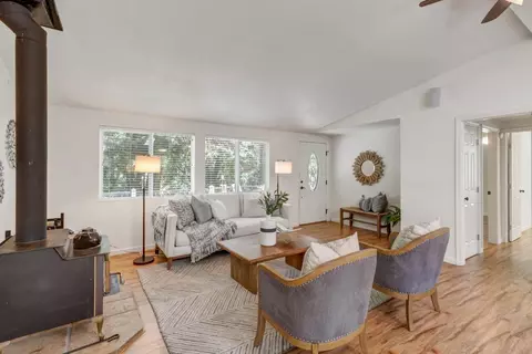 Living - 4909 Clear Creek Rd, Placerville, CA 95667 photo 3 of 6