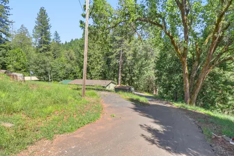 Exterior - 4909 Clear Creek Rd, Placerville, CA 95667 photo 20 of 26