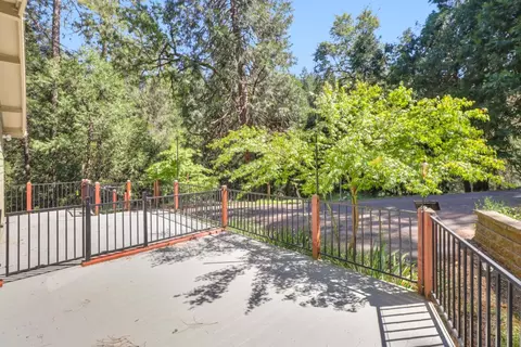 Exterior - 4909 Clear Creek Rd, Placerville, CA 95667 photo 7 of 26