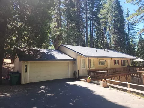 5635 Azalea Cir, Pollock Pines, CA 95726