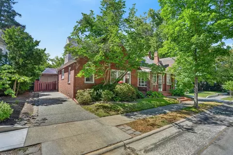 916 Mission Way, Sacramento, CA 95819