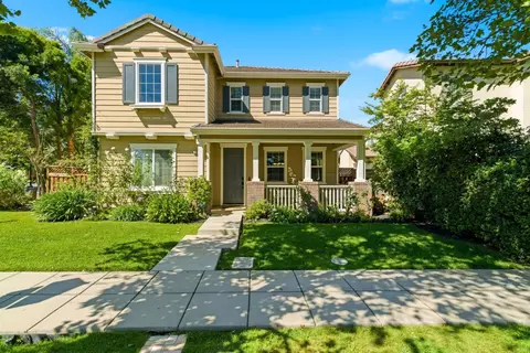 626 W Gravino Dr, Mountain House, CA 95391