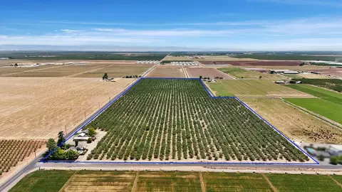 12400 E Keyes Rd, Denair, CA 95316 photo 2