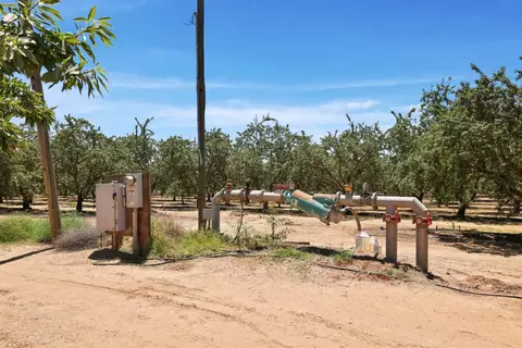 12400 E Keyes Rd, Denair, CA 95316 photo 9