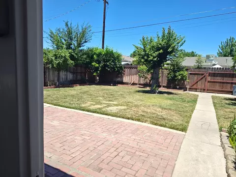 Exterior - 505 Broderick Ave, Modesto, CA 95350 photo 7 of 15