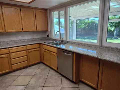 Kitchen - 505 Broderick Ave, Modesto, CA 95350 photo 3 of 8