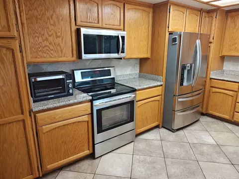 Kitchen - 505 Broderick Ave, Modesto, CA 95350 photo 2 of 8