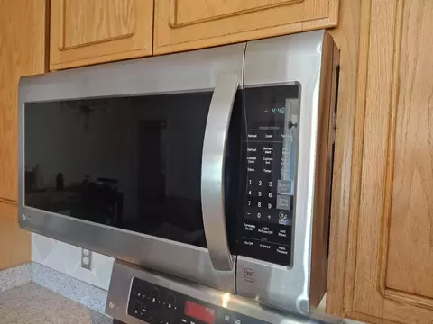 Kitchen - 505 Broderick Ave, Modesto, CA 95350 photo 6 of 8