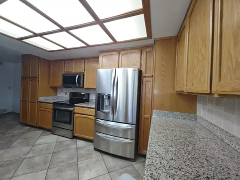 Kitchen - 505 Broderick Ave, Modesto, CA 95350 photo 8 of 8