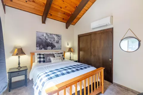 Bedroom - 2375 Fairway Dr, Arnold, CA 95223 photo 5 of 9