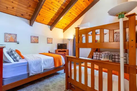 Bedroom - 2375 Fairway Dr, Arnold, CA 95223 photo 6 of 9