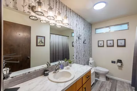 Bath - 2375 Fairway Dr, Arnold, CA 95223 photo 2 of 5