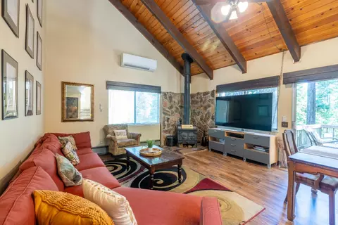 Living - 2375 Fairway Dr, Arnold, CA 95223 photo 3 of 5