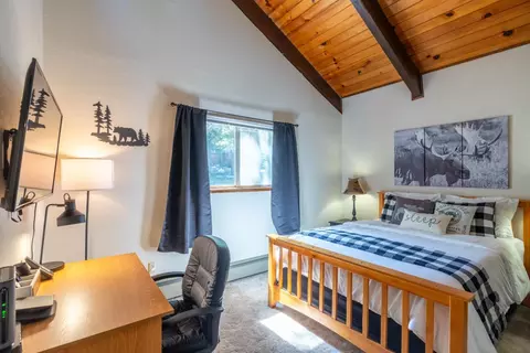Bedroom - 2375 Fairway Dr, Arnold, CA 95223 photo 4 of 9