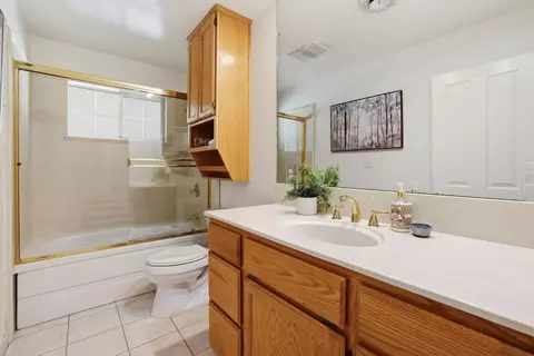 Bath - 6801 Westmore Way, Carmichael, CA 95608 photo 1 of 5