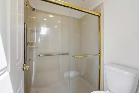 Bath - 6801 Westmore Way, Carmichael, CA 95608 photo 5 of 5