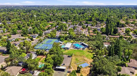 View/Area - 6801 Westmore Way, Carmichael, CA 95608 photo 3 of 5