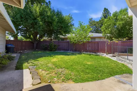 Exterior - 6801 Westmore Way, Carmichael, CA 95608 photo 7 of 16