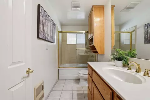 Bath - 6801 Westmore Way, Carmichael, CA 95608 photo 2 of 5