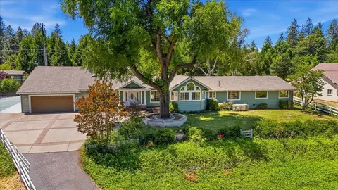 11452 Polaris Dr, Grass Valley, CA 95949
