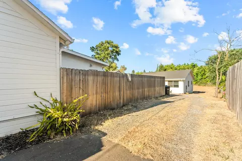 Exterior - 3632 Marshall Ave, Carmichael, CA 95608 photo 5 of 6